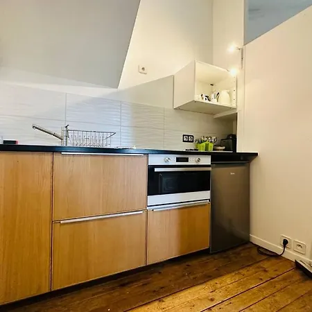 Standing Apartment T2 Near The Train Station And Tours Exterior foto